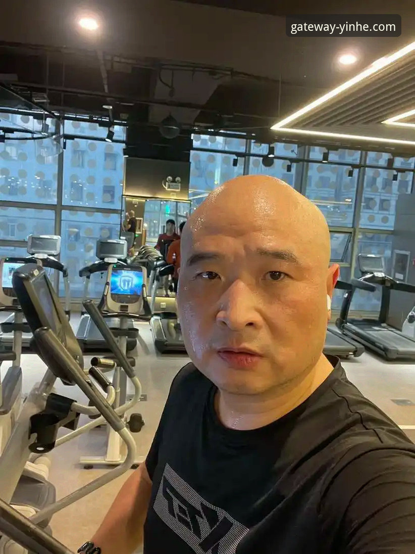 世界杯梦想下的伤病煎熬，瑞典中场贝里瓦尔如何用手术和勇气换来一席之地？